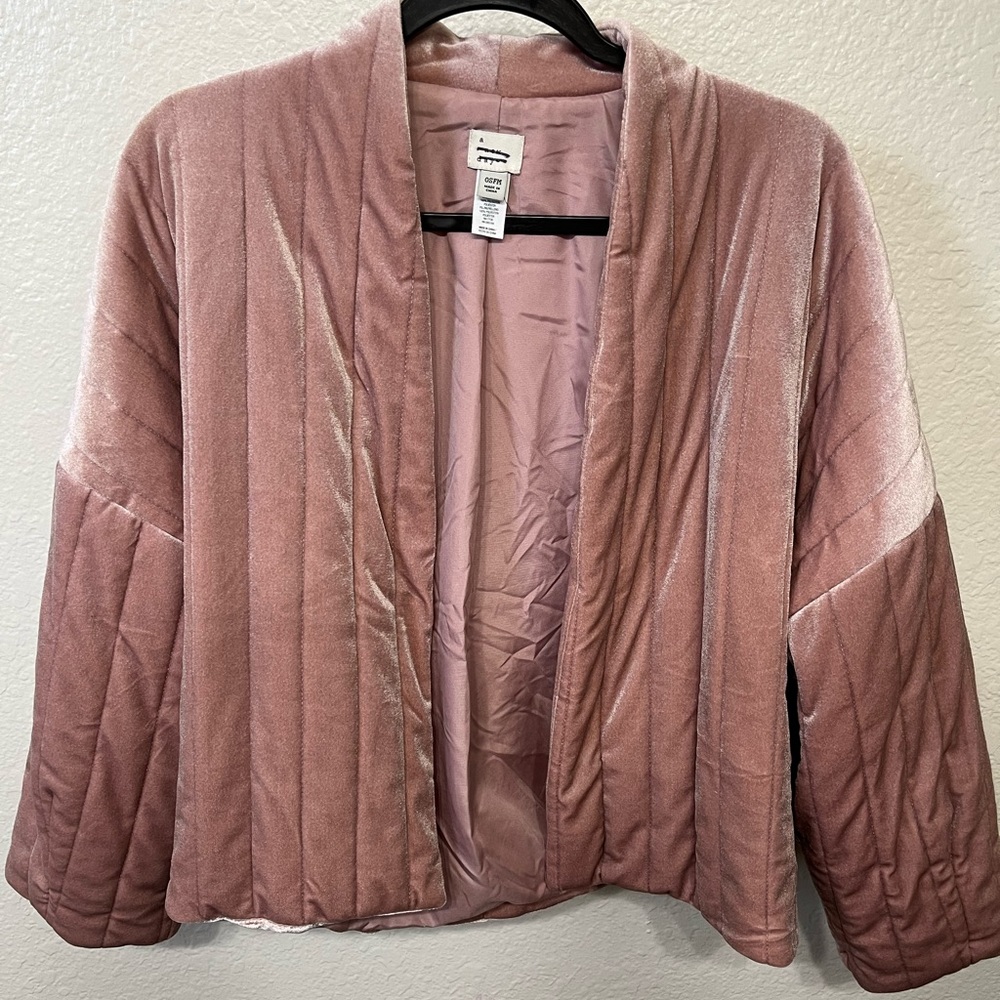 Stylish puffy jacket